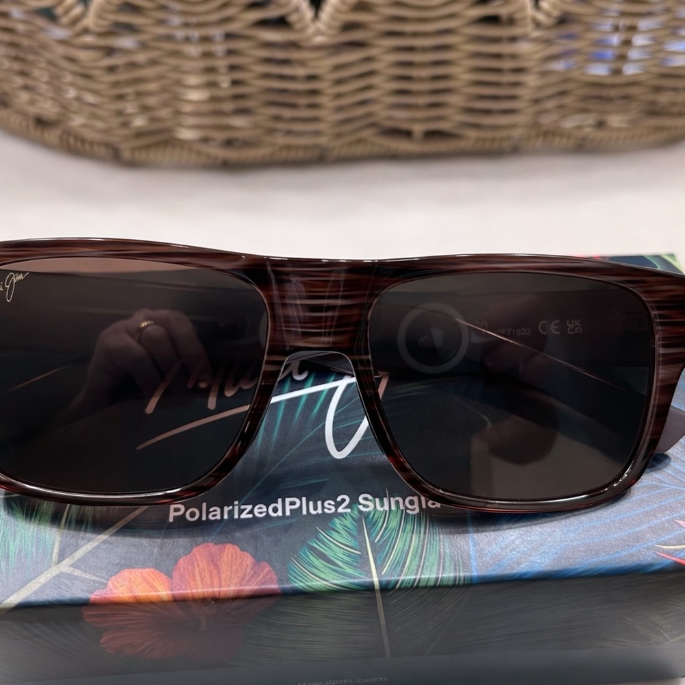 Maui Jim Keahi Brown Stripe HCL Bronze Lens H873-10 / MJ0873S-003